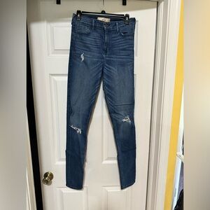 Hollister super skinny high-rise blue jeans size 9 long